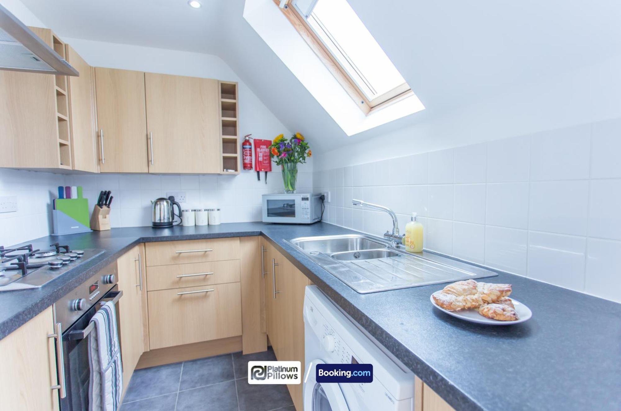 Modern Oxford 2 Bedroom Apartments, Families & Contractor Accommodation, Near John Radcliffe Hospital Ngoại thất bức ảnh